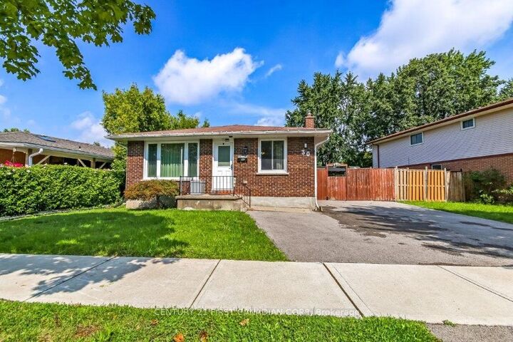 Photo de la propriété:  30 Scotchmere Crescent  ON N6E 2A1 