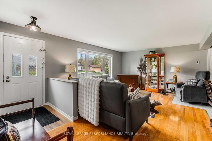 Property Photo:  6277 Macrae Court  ON K0C 1E0 
