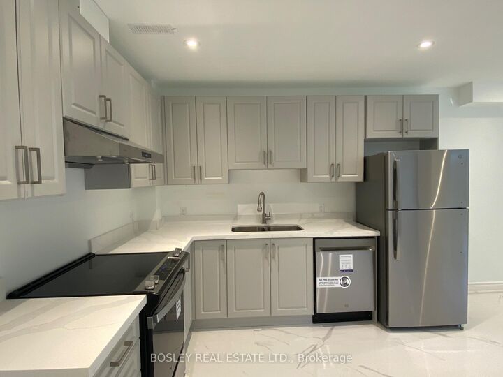Property Photo:  9 Queen Victoria Street Lower  ON M4J 1E8 