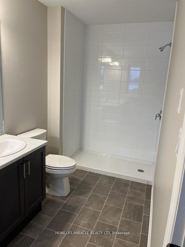 Property Photo:  231 Heritage Park Drive  ON K7R 0C7 