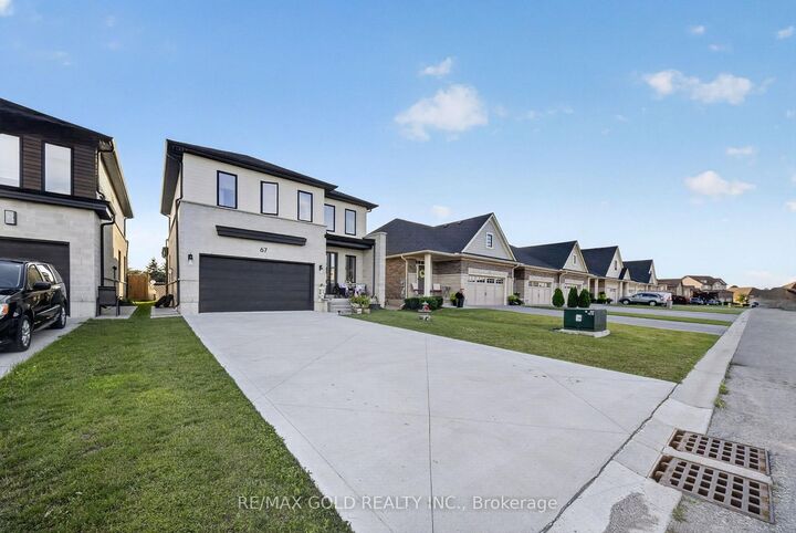 Property Photo: 67 Trailview Drive ON N4G 0K1