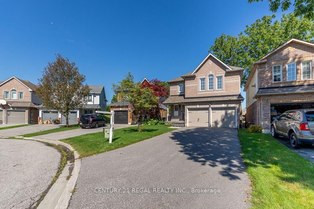 Photo de la propriété:  1218 Monica Cook Place  ON L1W 4A4 