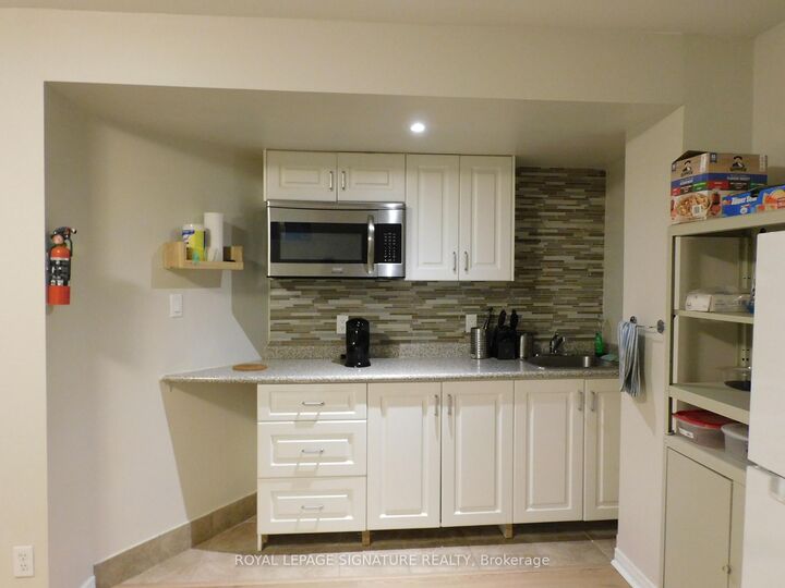 Property Photo:  1132 Queen Street W  ON L5H 4K2 