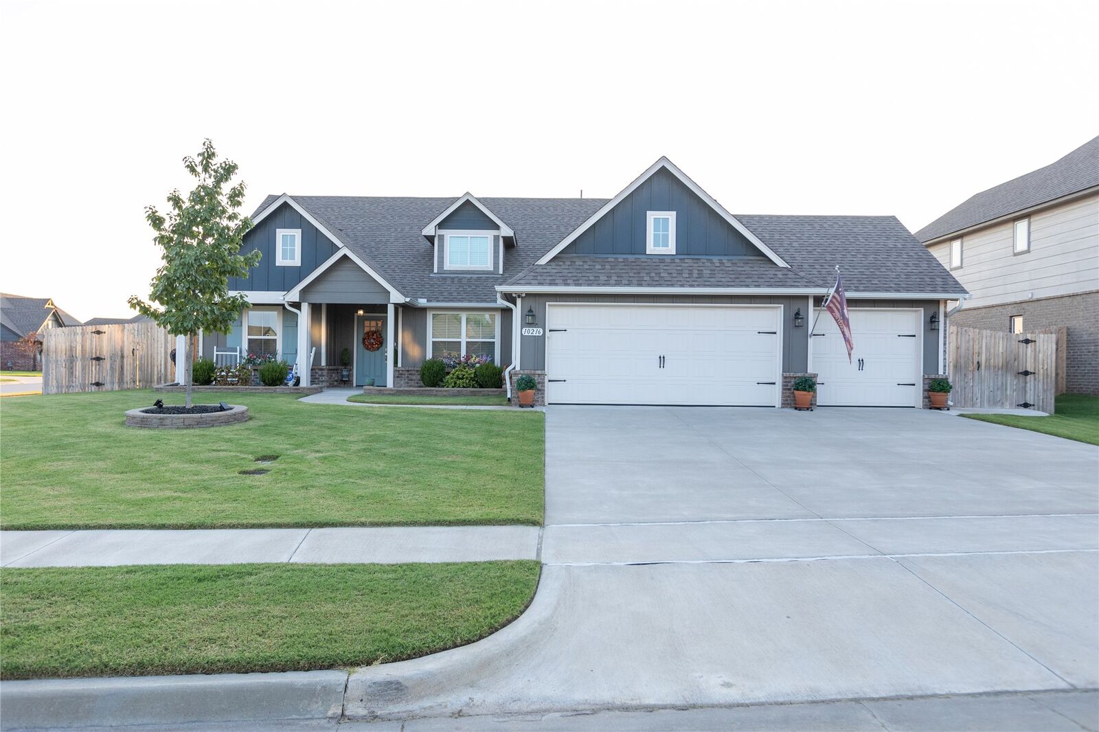 Property Photo: 10216 S 232nd Avenue E OK 74014