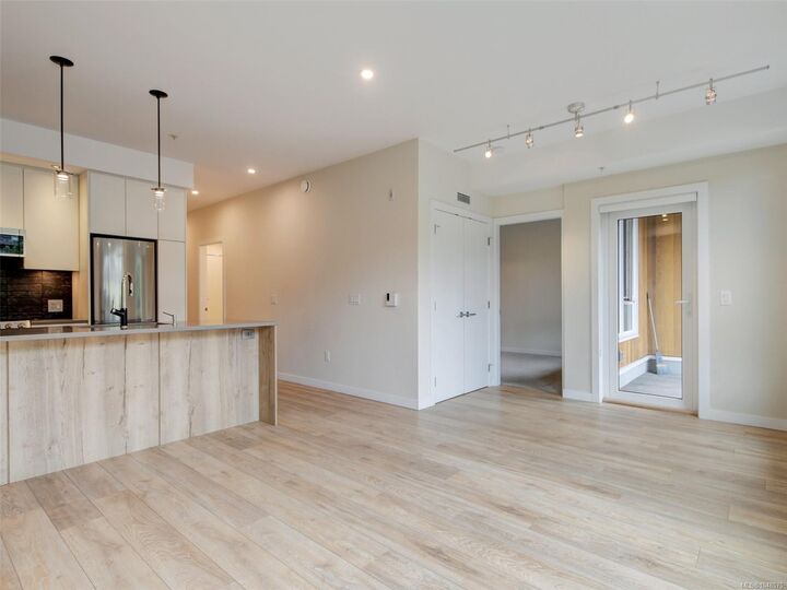 Property Photo:  1588 North Dairy Rd #101  BC V8T 0E1 
