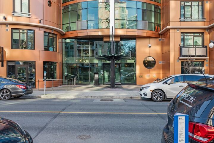 Property Photo:  1029 View St #914  BC V8V 0C9 
