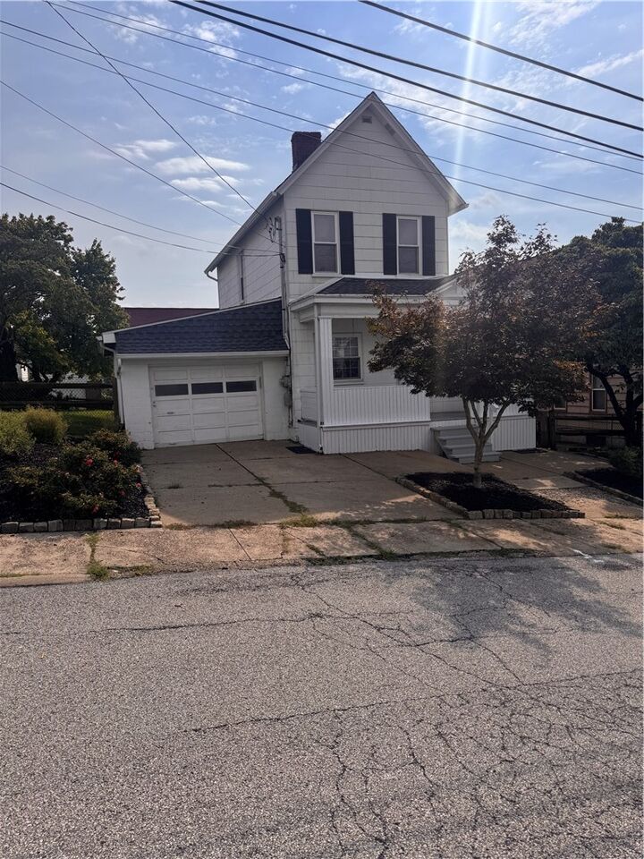 Property Photo:  531 Bluff St  PA 15106 