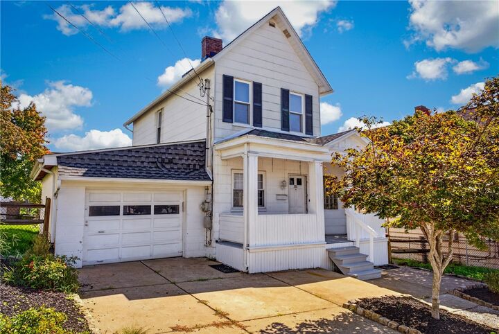 Property Photo: 531 Bluff St PA 15106