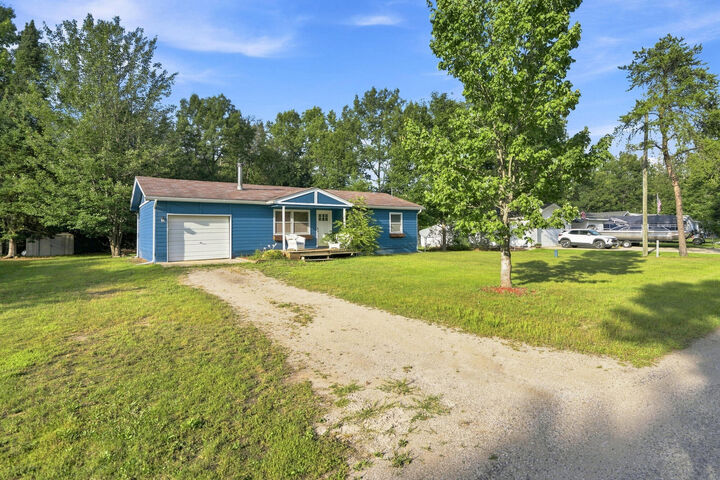 Property Photo: 6852 Pembrook Avenue MI 49749