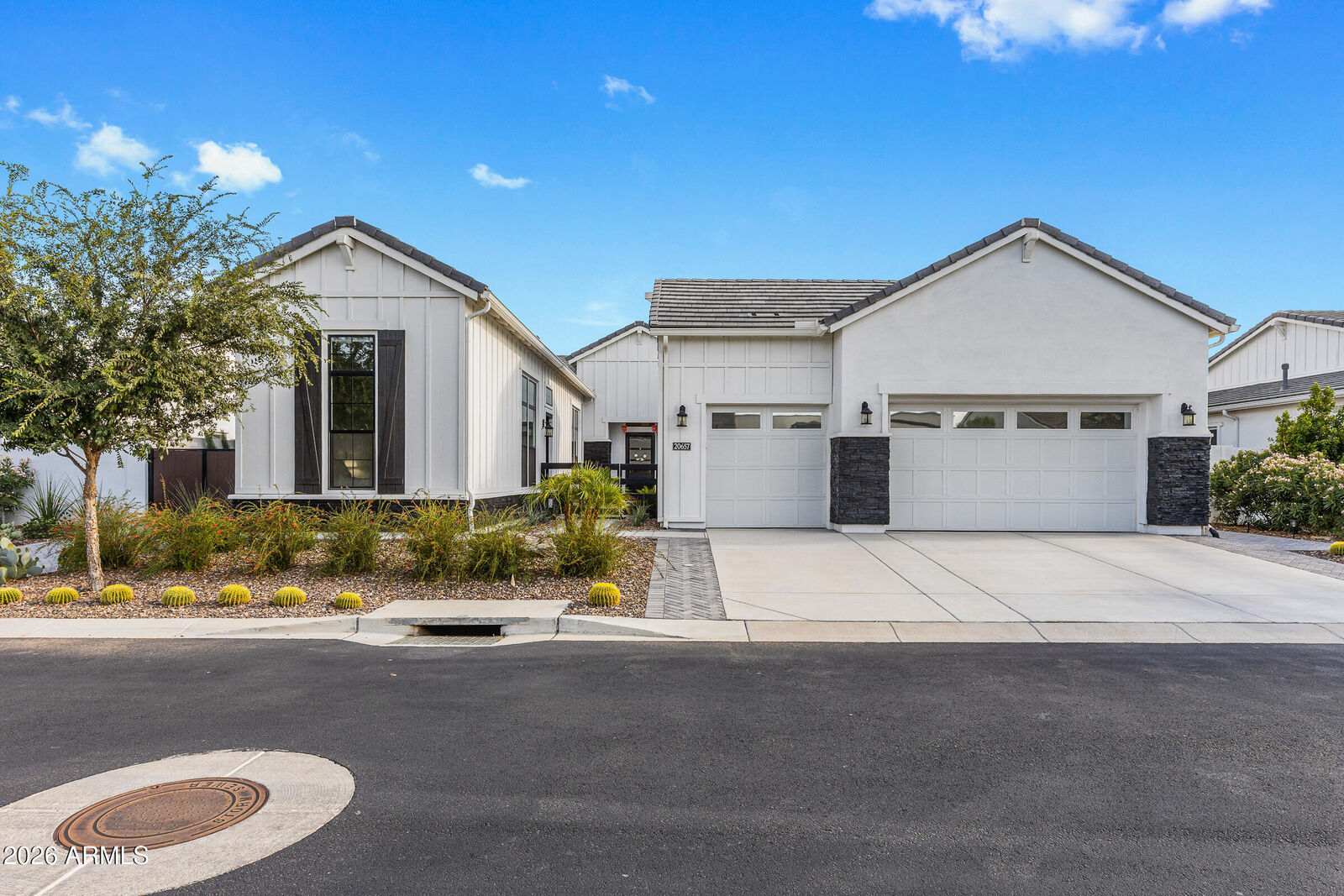 Property Photo: 20657 E Marsh Road AZ 85142