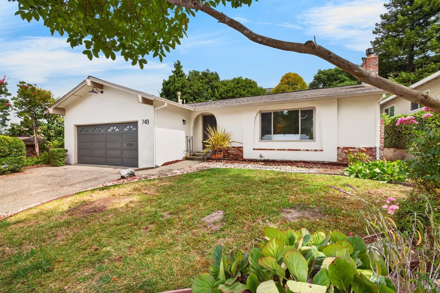 Property Photo: 748 Paula Lane CA 94952
