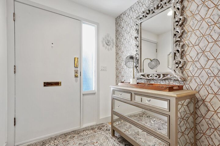 Property Photo:  1115 Elm Street  BC V4B 3R9 
