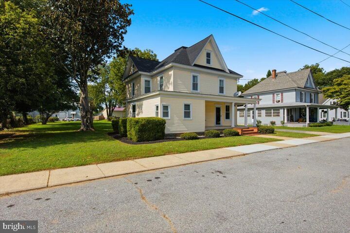 Property Photo:  105 Noble Avenue  MD 21655 