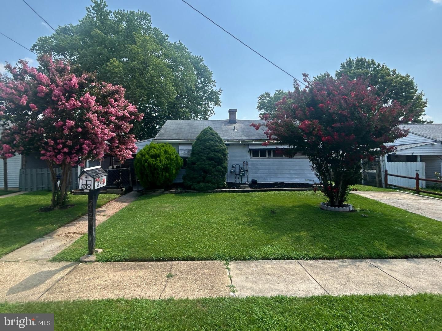 Property Photo:  2421 Saratoga Avenue  MD 21227 
