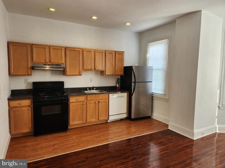 Property Photo: 154 Sumac Street 2ndfl PA 19128