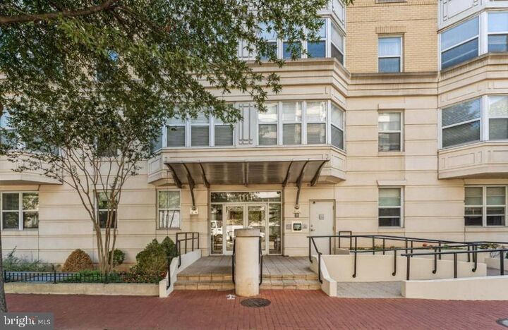 Property Photo:  1111 11th Street NW  DC 20001 