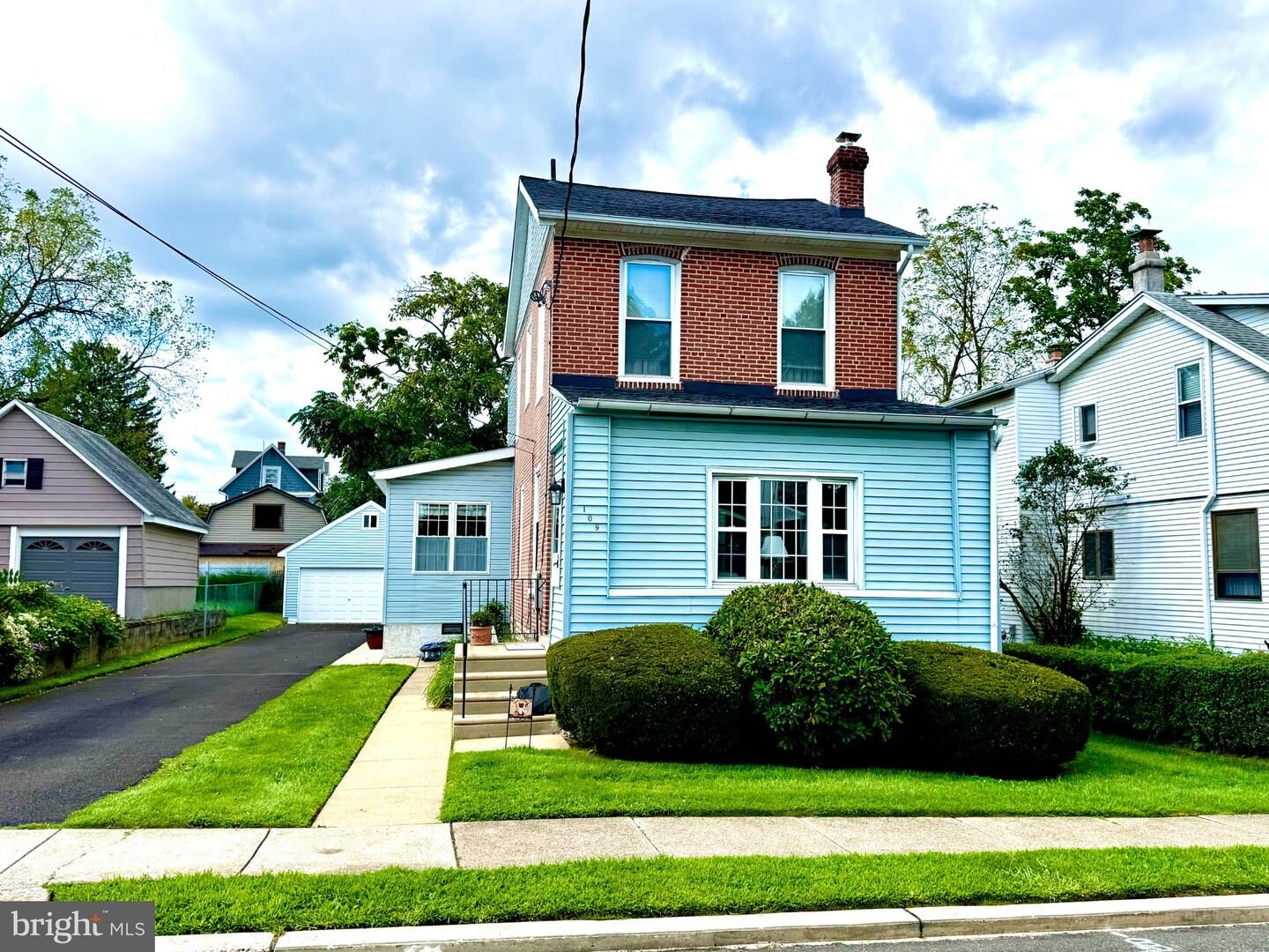 Property Photo:  109 N Sylvania Avenue  PA 19046 