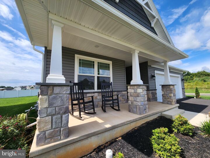 Property Photo:  806 Greenwich Lane  PA 17257 