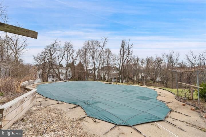 Property Photo: 10022 Colvin Run VA 22066