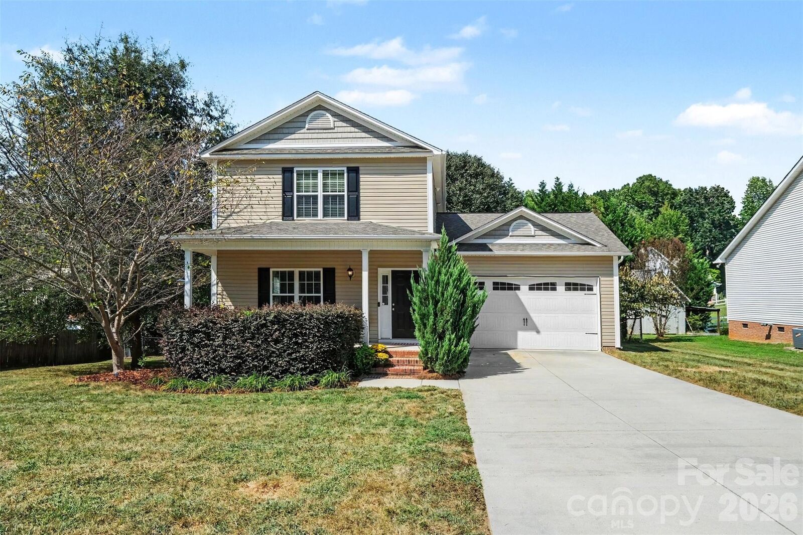 Property Photo:  206 Brookstone Way  NC 28146 