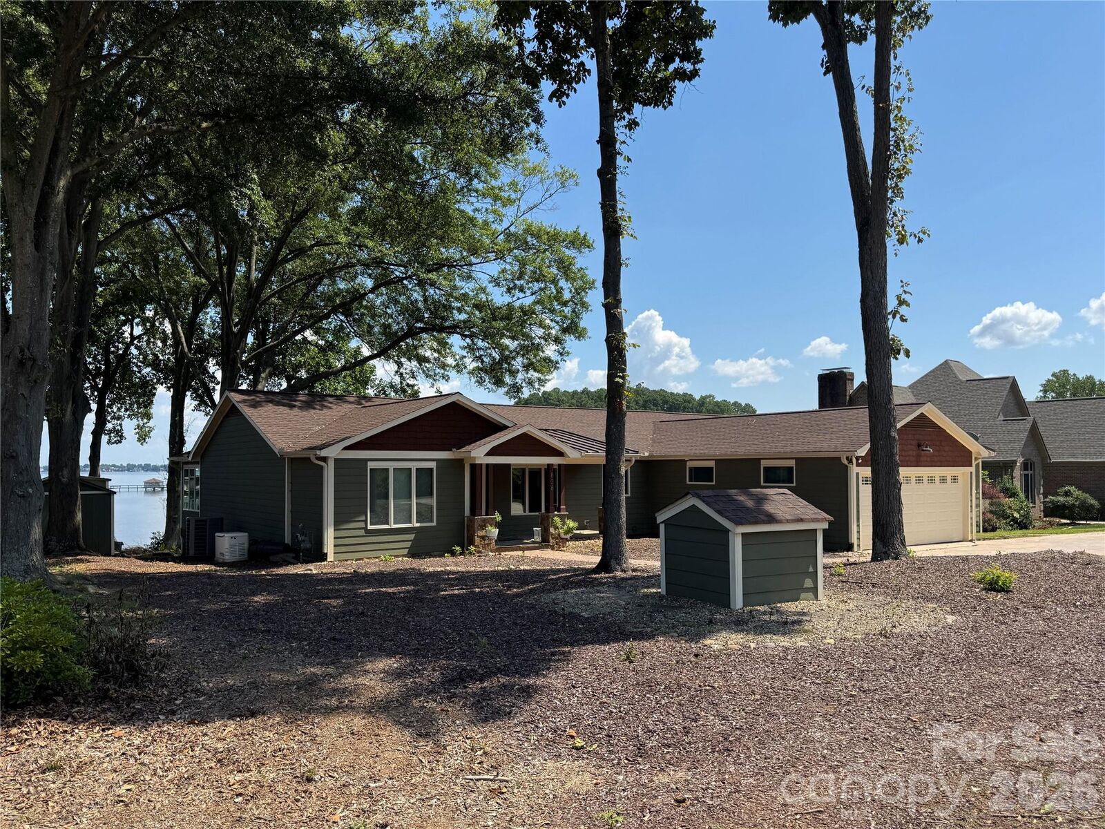 Property Photo:  1828 Hagers Point Lane  NC 28037 
