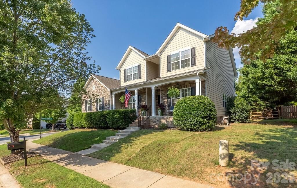Property Photo:  6519 Olmsford Drive  NC 28078 
