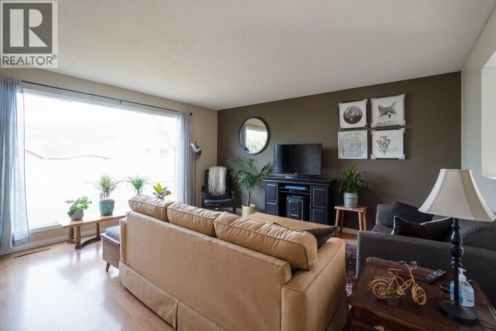 Property Photo:  927 Fuller Avenue  BC V1Y 6X5 
