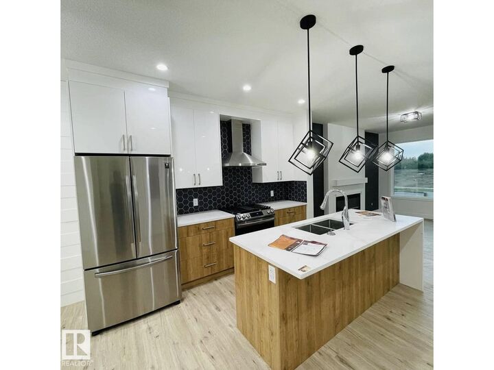 Property Photo:  12909 69 St NW  AB T5C 0H3 