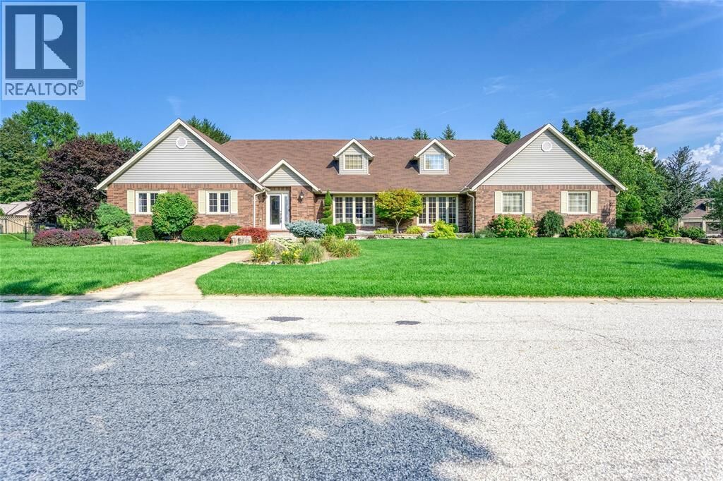 Property Photo:  1596 Holden Drive  ON N7S 6G4 