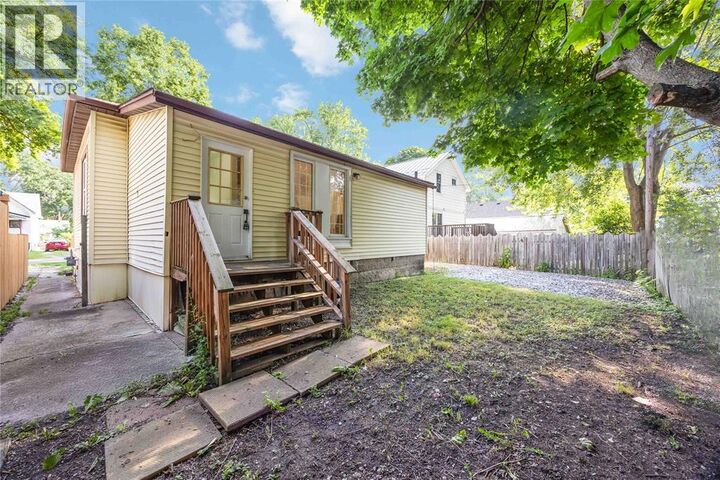 Property Photo:  187 Cobden Street  ON N7T 3Z9 