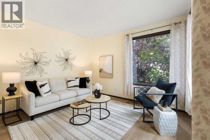 Property Photo:  508 78 Avenue Southwest  AB T2V 0T4 