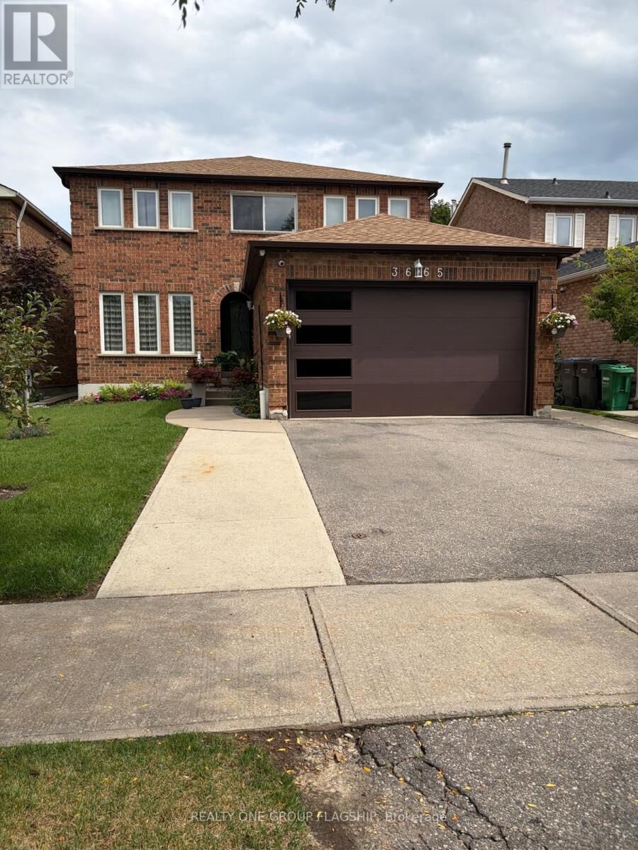 Property Photo:  3665 Colonial Upper Drive  ON L5L 4P2 