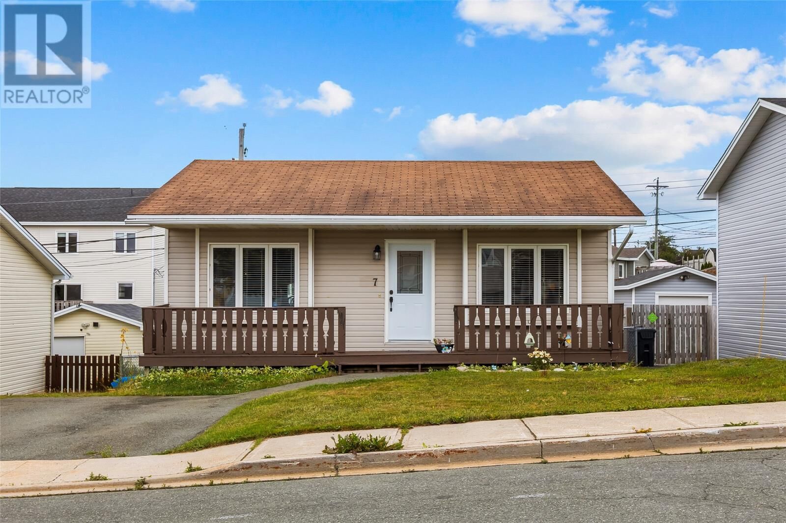 Property Photo: 7 Flamingo Street NL A1L 2A5