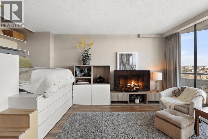Property Photo:  620 Toronto Street 1708  BC V8V 1P7 