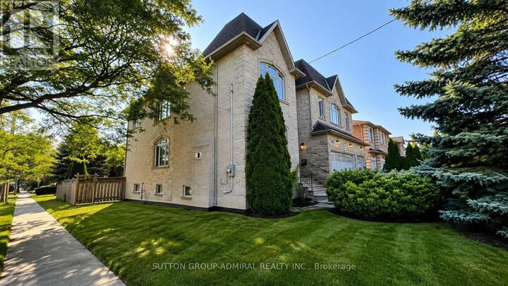 Property Photo:  175 Estelle Avenue  ON M2N 5J2 