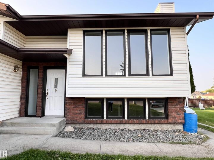 Property Photo:  4036 55 Avenue  AB T7A 1B2 