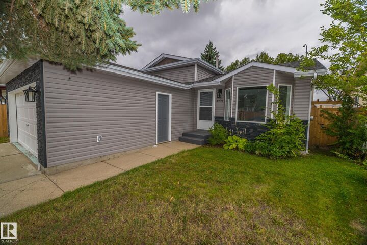Property Photo:  4209 25 Avenue NW  AB T6L 6B4 