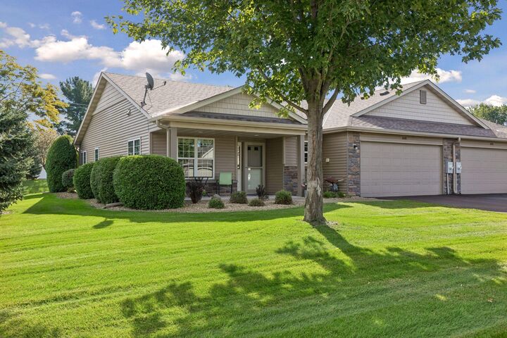 Property Photo: 6480 Ojibway Path MN 55014