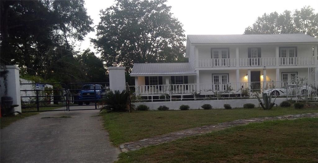 Property Photo:  1210 King Edward Drive  GA 31021 