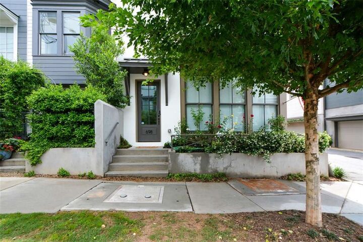 Property Photo:  698 Fraser Street 85  GA 30315 