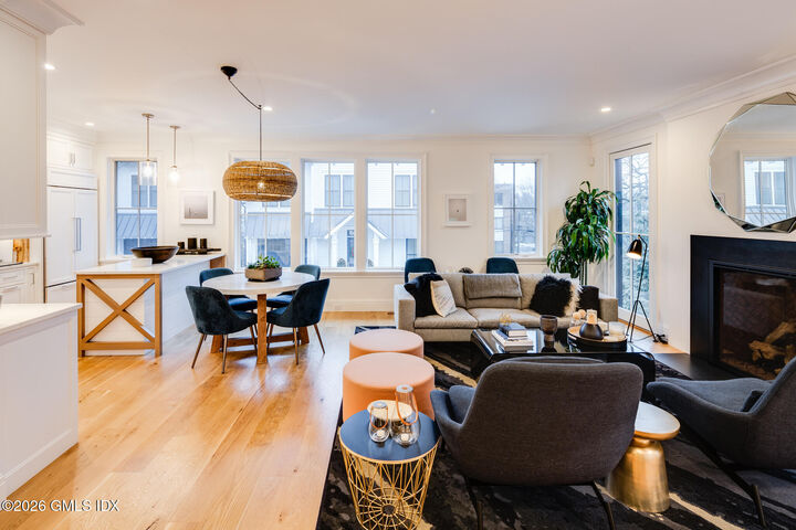 Property Photo:  25 Woodland Drive B  CT 06830 
