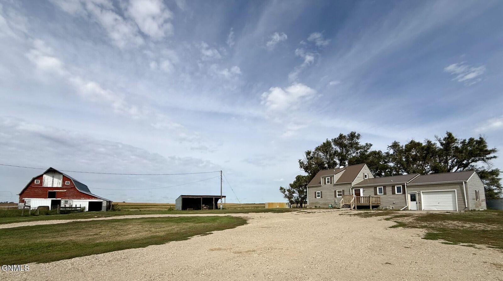Property Photo:  8348 112th Avenue SE  ND 58474 