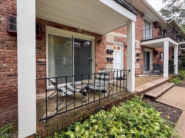 Property Photo: 320 South St E NJ 07960