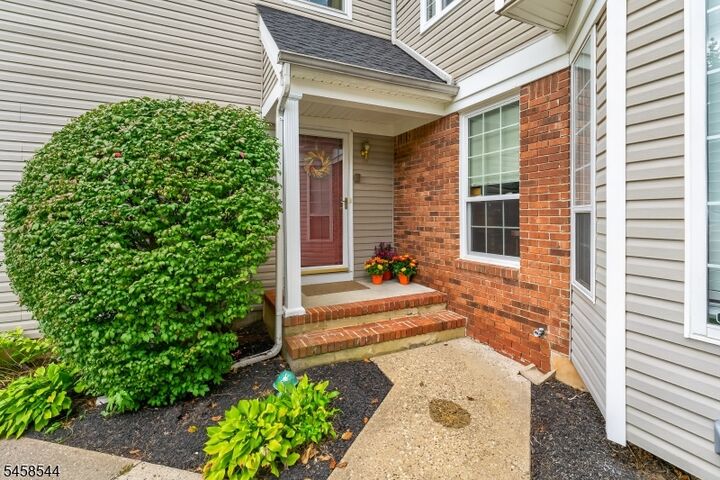 Property Photo:  195 Teasel Court  NJ 08889 