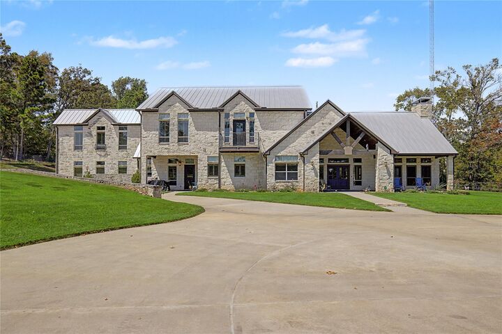 Property Photo:  3233 N State Highway 19  TX 75862 