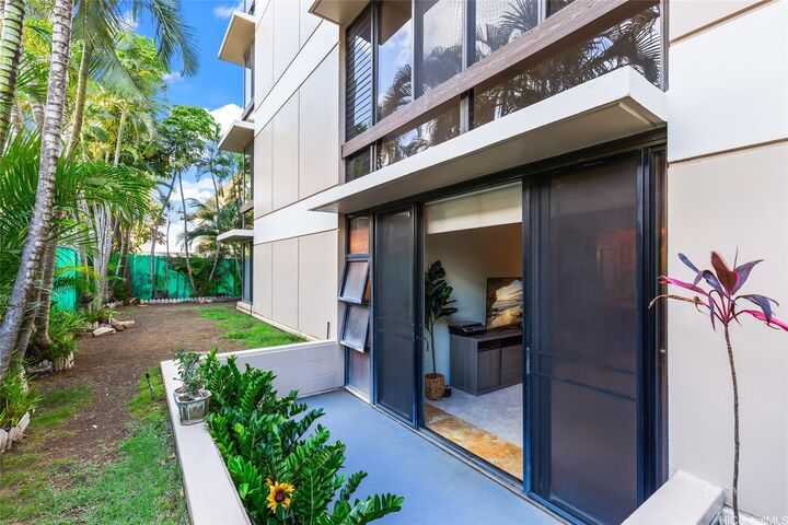 Property Photo:  1441 Piikoi Street 105  HI 96822 