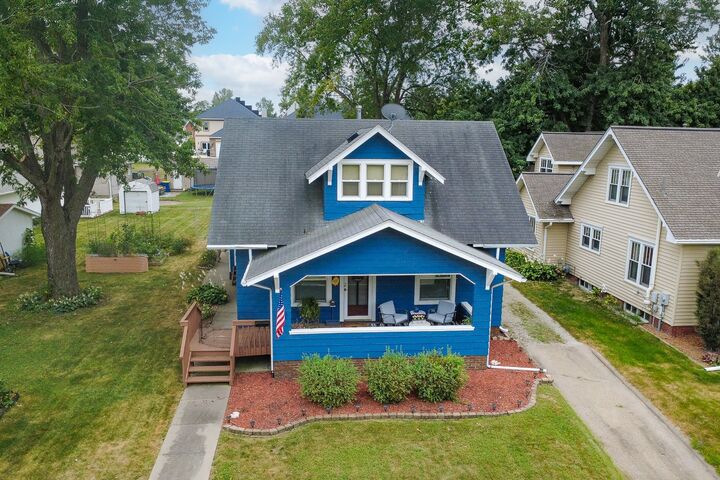 Property Photo:  405 Washington Street  IA 50219 