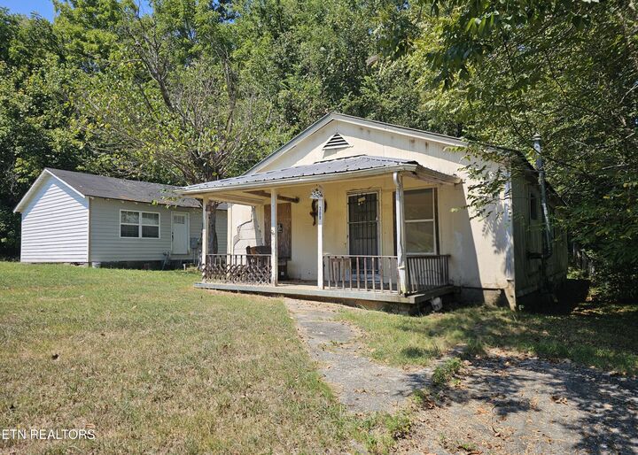 Property Photo:  309 King Drive  TN 37748 