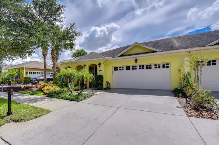 Property Photo:  6810 Muncaster Court  FL 33625 