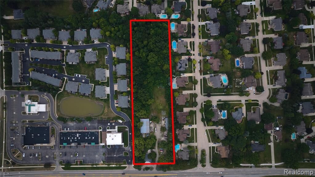 Property Photo: 53303 Hayes Road MI 48315 2130